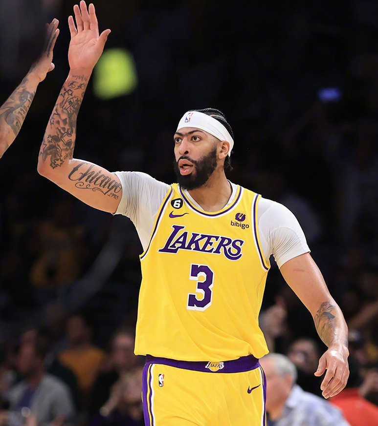 包含詹姆斯赛事官方发布逆转新规，西班牙队争议不断！的词条